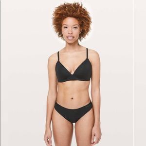 BNWT- Lulu Lemon Take Shape Bra - Black 36C